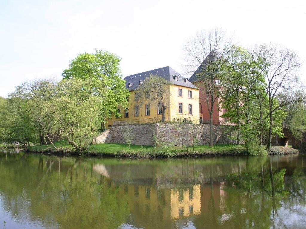 Gaestehaus Peterhoff Birresdorf Exteriör bild